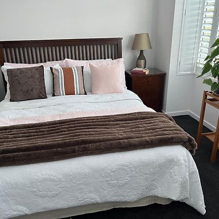 Omahanui - City Fringe Guesthouse Окленд Экстерьер фото